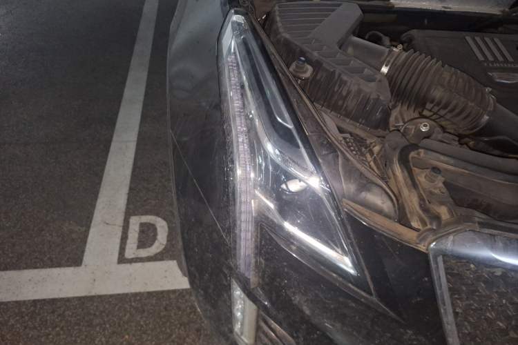 Used Cadillac XT5 2022 2.0T Four-Wheel Drive Luxury Version (Hummingbird Edition)