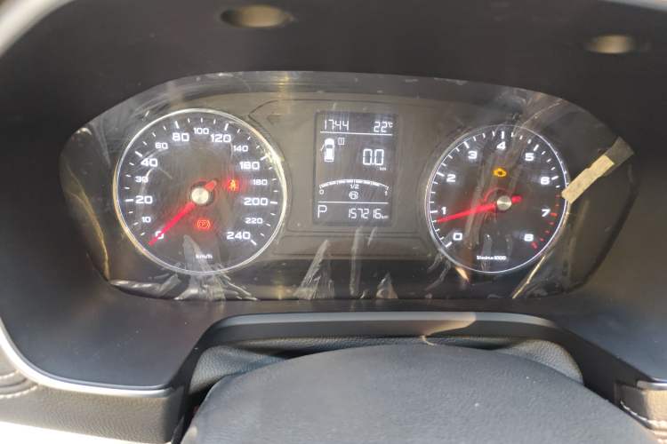 Used Roewe RX5 2016 20T Two-Wheel Drive Automatic Internet Smart Edition Odometer Close Up