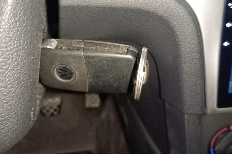 Used Volkswagen Lavida 2013 Revised Classic 1.6L Manual Fashion Edition Vehicle Key