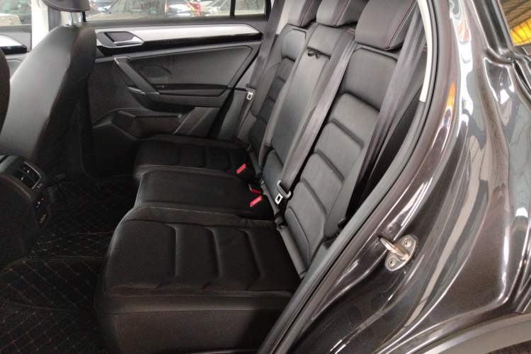 Used Volkswagen Tayron 2019 330TSI Two-Wheel Drive Luxury Model China VI Standard
