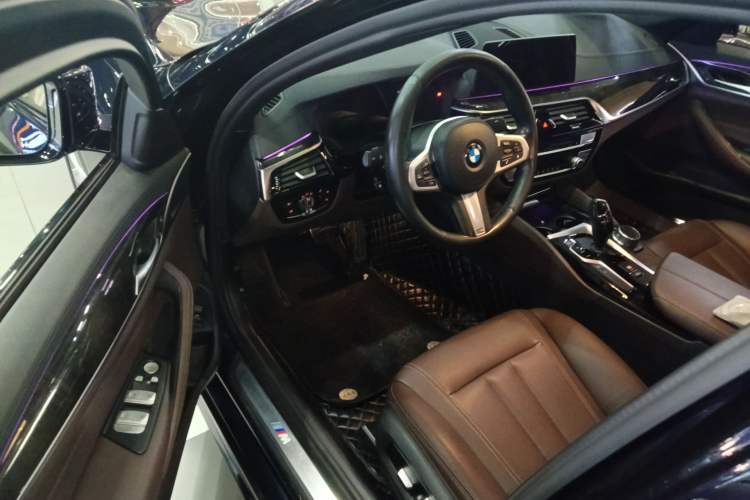 Used BMW 5 Series 2019 525Li M Sport Package
