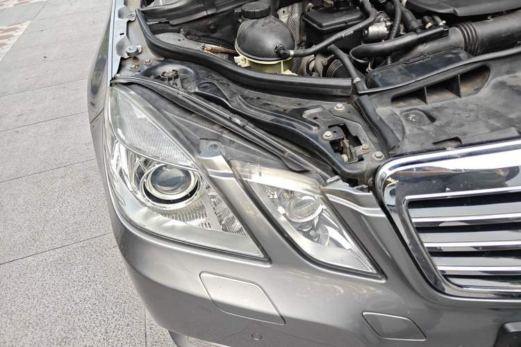 Used Mercedes-Benz E-Class 2010 E 260 CGI Fashion Model