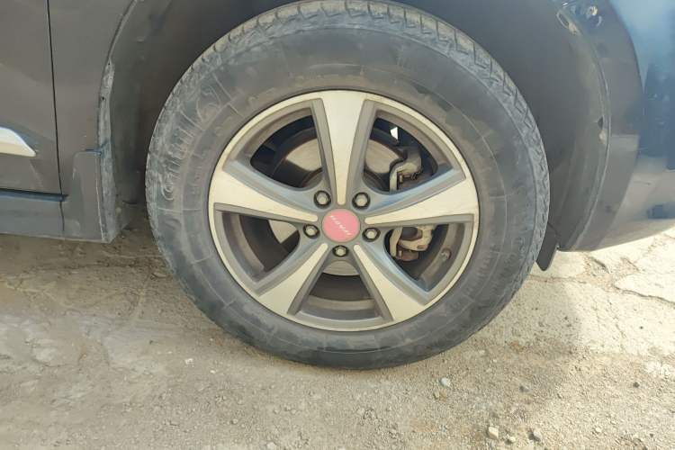 Used Haval H6 2013 Upgraded Model 1.5T Manual Two-Wheel Drive Urban Version