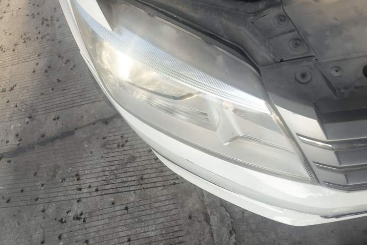 Used Volkswagen Santana 2015 1.6L Automatic Comfort Edition
