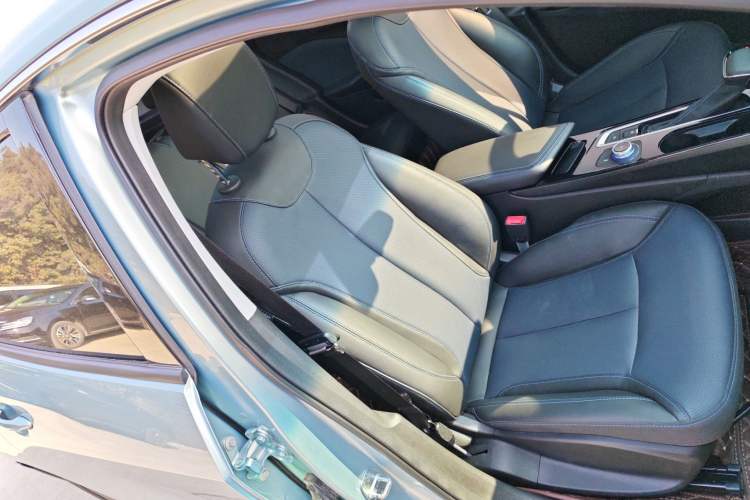 Used Buick Velite 6 2022 Plug-in Hybrid Connected Smart Edition
