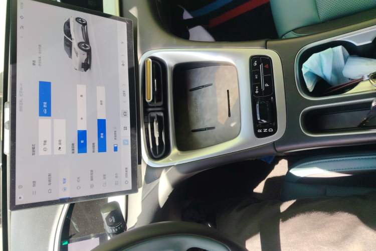 Used Geely Galaxy Geome 2025 UP 410km Exploration+ Edition
