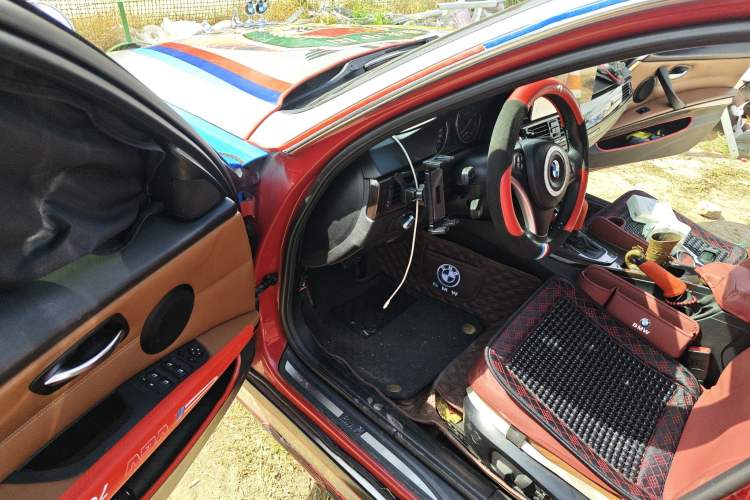 Used BMW 3 Series 2010 325i Sport Edition Driver Seat