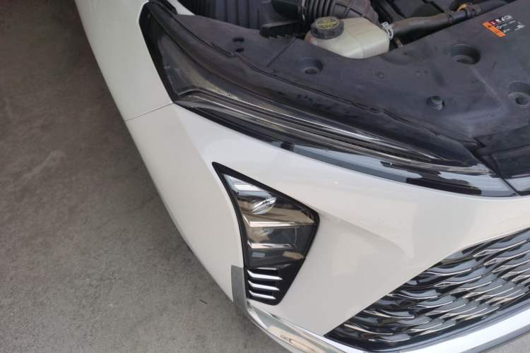 Used Buick GL8 New Energy 2024 Lu Zun Deluxe Edition 7-Seater Right Front Headlight