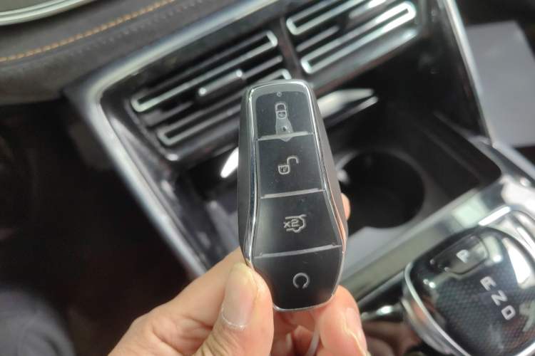 Used BYD Tang New Energy 2022 DM-p 215KM Four-Wheel Drive Flagship Model