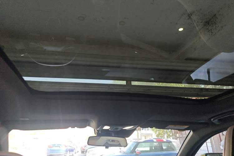 Used CHANGAN UNI-V iDD 2024 Blue Whale Smart Electric iDD 136km Luxury Model
