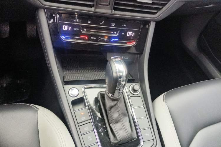 Used Volkswagen Bora 2023 280TSI DSG Prestige Edition
