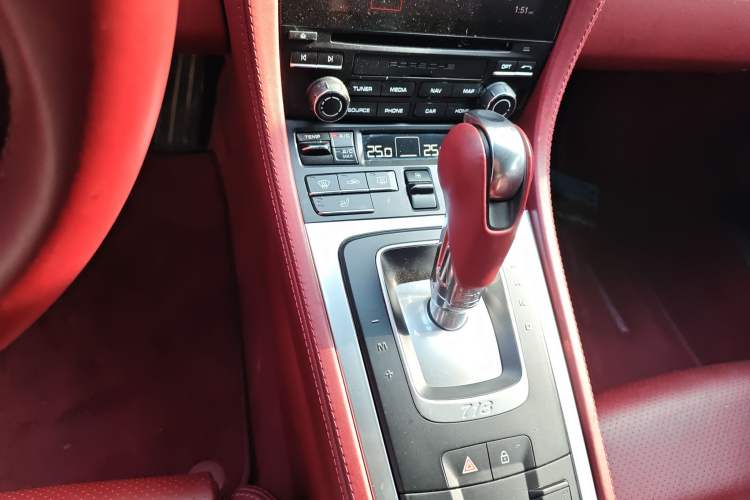 Used Porsche 718 2018 Cayman 2.0T