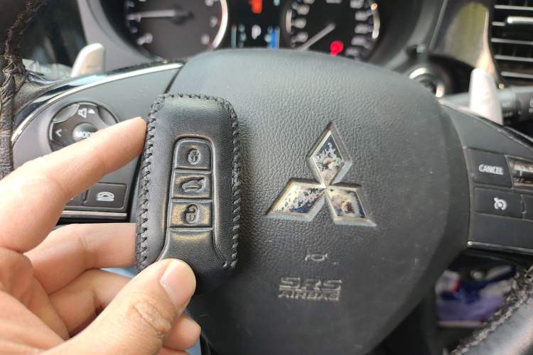 Used Mitsubishi Outlander 2016 2.4L 4x4 Elite Edition 5 Seats
