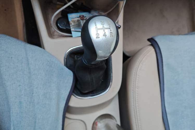 Used Dongfeng Fengon 370 2016 1.5L Manual Standard Edition SFG15-02 7 Seats
