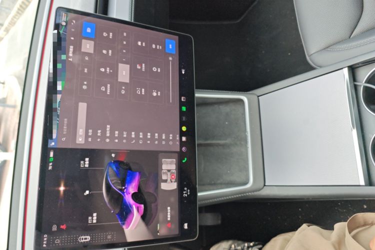 Used Tesla Model Y 2025 Rear-Wheel Drive First Edition Audio And AC Panel