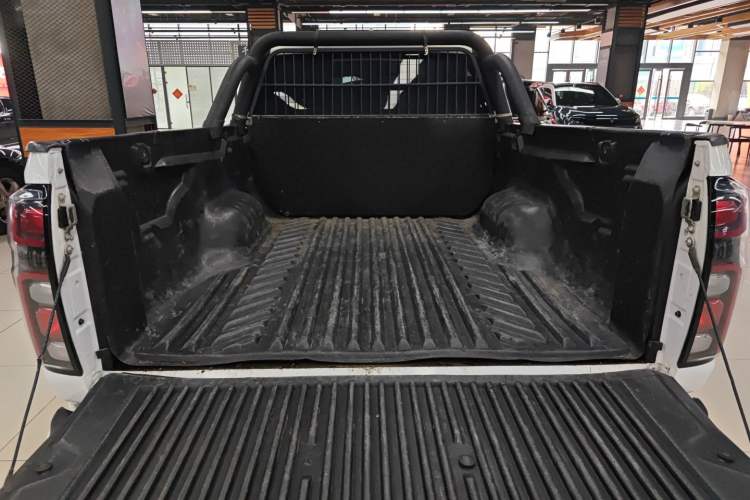 Used Great Wall Poer 2023 2.0T Commercial Version Automatic Diesel Two-Wheel Drive Elite Trim with Long Bed – GW4D20M