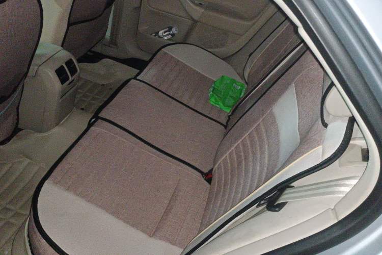 Used Volkswagen Sagitar 2011 1.4 TSI Automatic Luxury Edition
