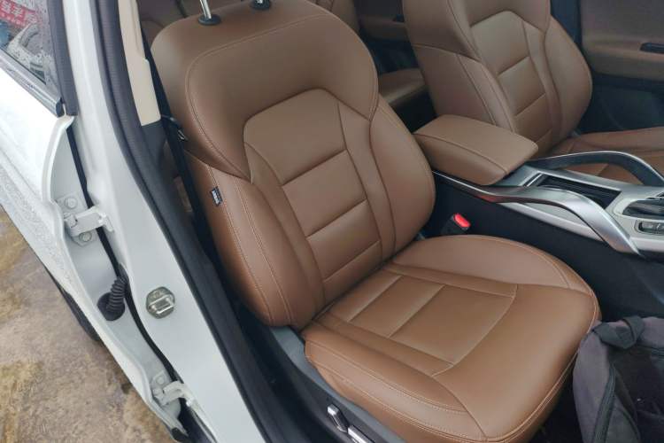 Used Geely Auto Emgrand X7 Sport 2016 1.8TD Automatic All-Wheel-Drive ZhiZun Edition
