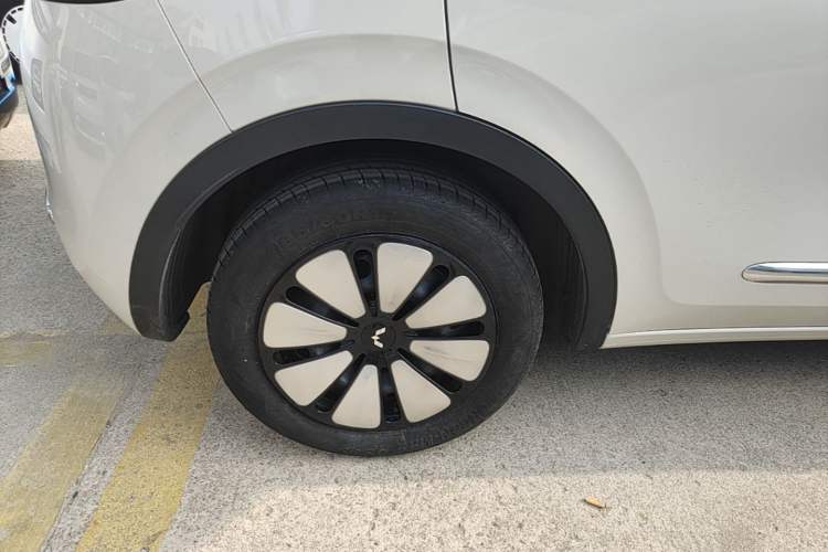Used Wuling Bingo 2024 333 km Enjoyment Version
