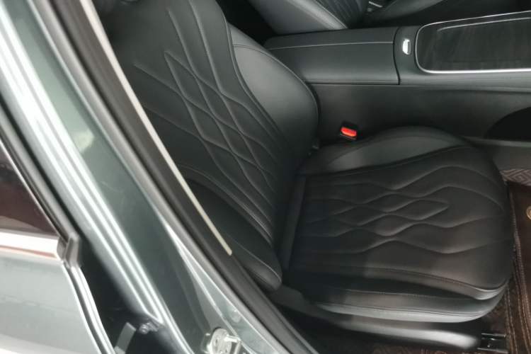 Used Chery Fengyun A8L 2025 1.5 TGDI 145 km Luxury Version