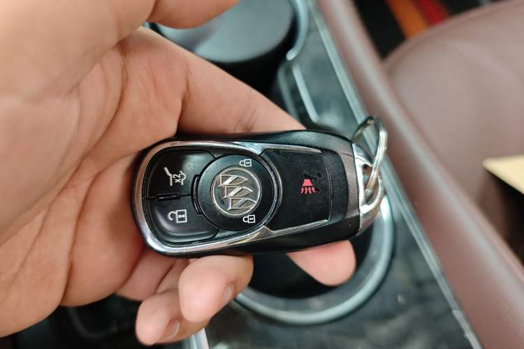 Used Buick Envision 2014 28T Four-Wheel Drive Elite Model Vehicle Key