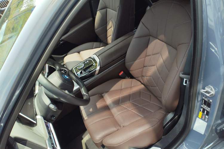 Used BMW i7 2023 eDrive50L Prestige M Sport Package Left Front Seat