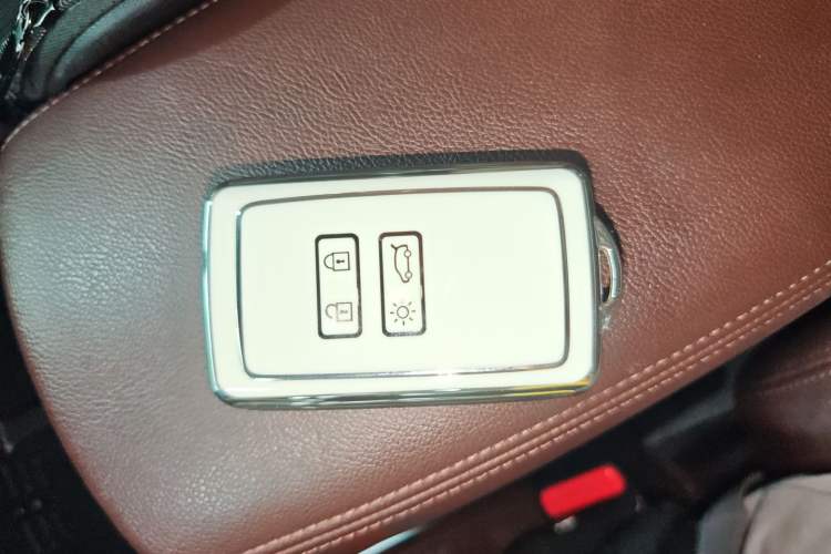 Used Renault Koleos 2018 2.5L Two-Wheel Drive 120th Anniversary Limited Edition