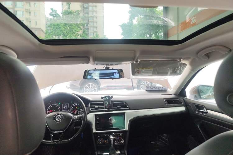 Used Volkswagen Lamando 2015 280TSI DSG Comfort Edition
