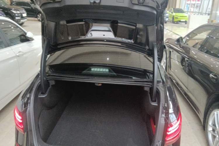 Used Volkswagen Passat New Energy 2023 430 PHEV Hybrid Luxury Edition Trunk