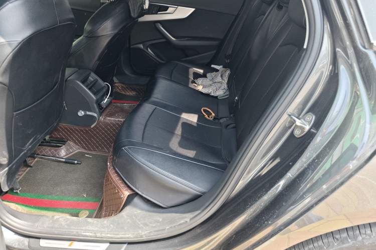 Used Audi A4L 2022 40 TFSI Fashion Dynamic Model
