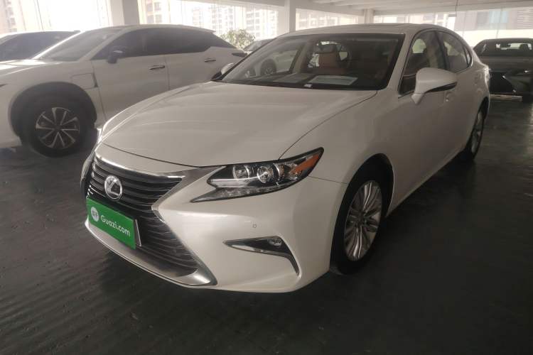 Used Lexus ES 2016 200 Midnight Special Limited Edition