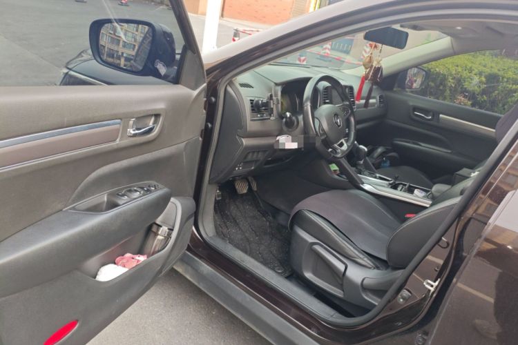 Used Renault Koleos 2017 2.0L Two-Wheel-Drive Leading Edition
