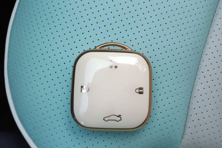 Used CHANGAN NEVO Lumin 2022 155 km – Refreshingly Sweet Edition Vehicle Key