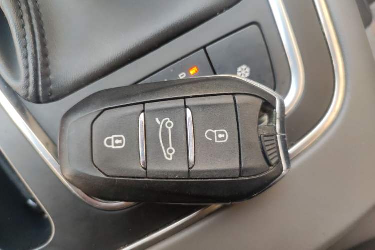 Used Citroen C5 AIRCROSS 2017 350THP Fashion Edition
