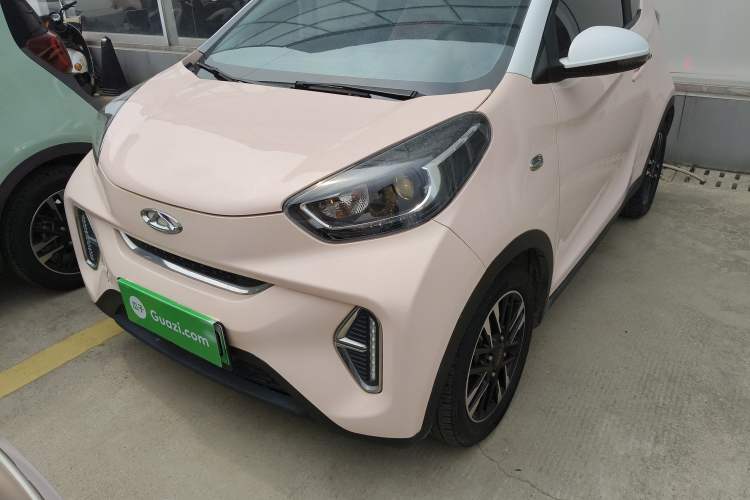 Used Chery Little Ant 2022 Revised Version Sweet Pink Edition Half-Sugar Version Lithium Iron Phosphate 30.7 kWh 30 kW 301 km
