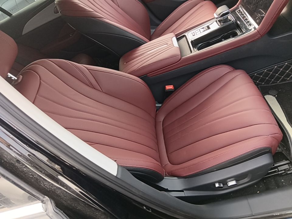 Hongqi H5 PHEV 2025 130 Super Hybrid Version — снимка 19