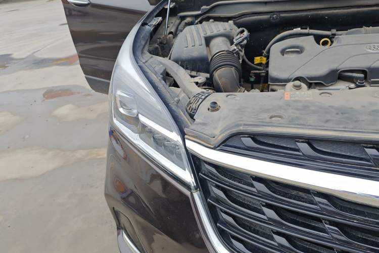 Used Buick Envision 2021 532T Two-Wheel-Drive Elite Version Right Front Headlight