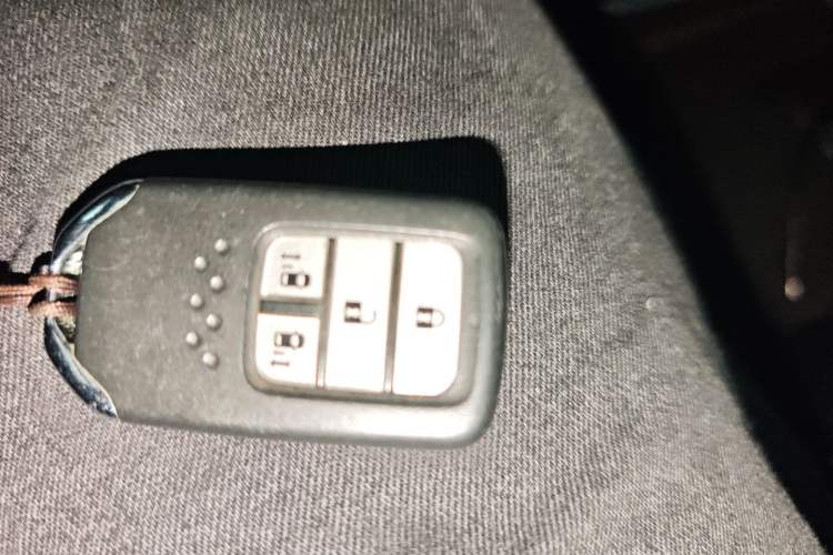 Used Honda Elysion 2016 2.4L Luxury Edition Vehicle Key