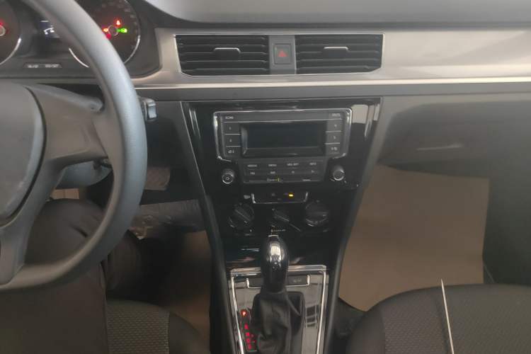 Used Volkswagen Bora 2019 Facelift Bora·Legend 1.5L Automatic Fashion Edition China VI Standard
