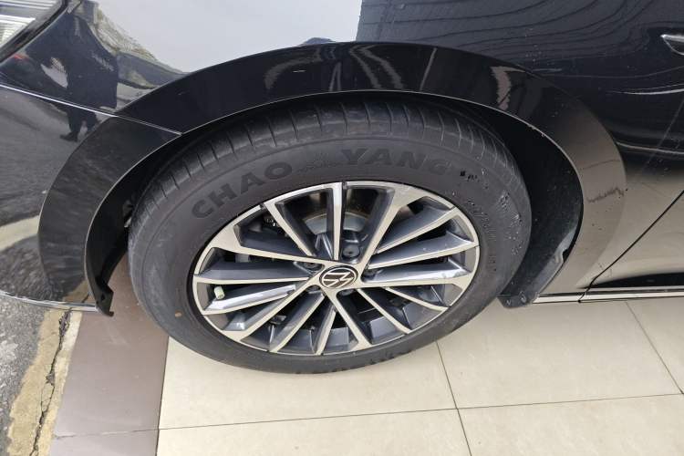 Used Volkswagen Magotan 2020 330TSI DSG Luxury Edition Left Front Wheel Hub