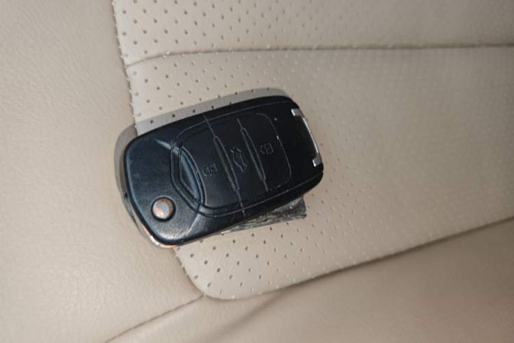 Used Baojun 730 2016 1.5L Manual Comfort Version 7 Seats China V Emission Standard