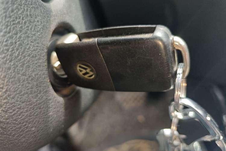 Used Volkswagen Santana 2016 1.6L Automatic Fashion Edition Vehicle Key