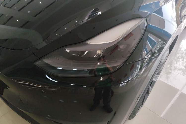 Used Tesla Model Y 2022 Rear-Wheel-Drive Version