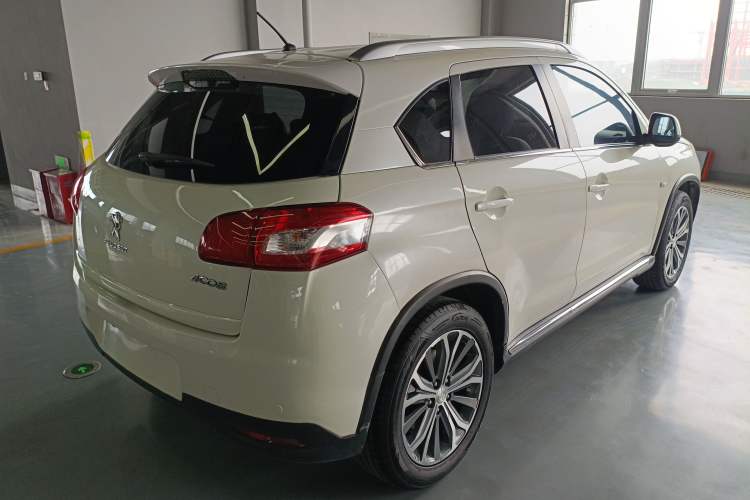 Used Peugeot 4008 2013 2.0L 4x4 Fashion Edition Rear Right 45 Deg