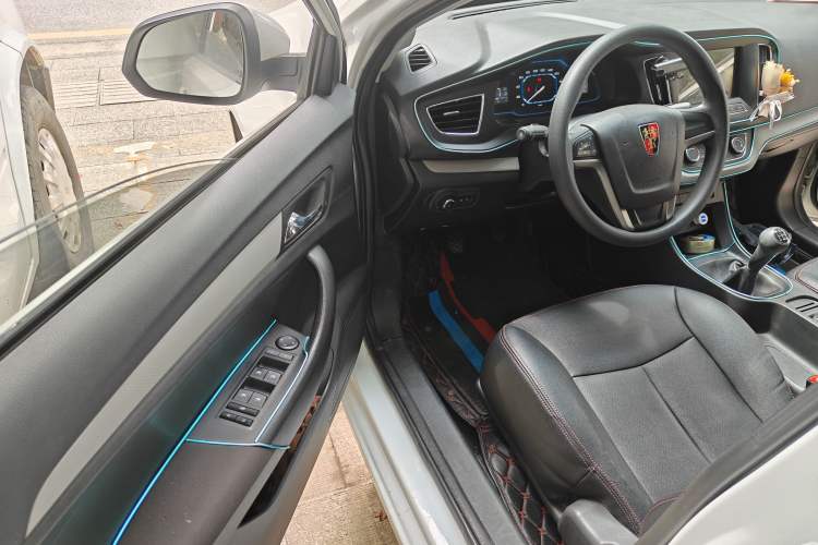 Used Roewe 360 2017 1.5L Manual Smart Screen Version