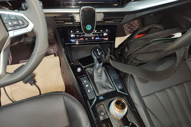 Used Volkswagen Passat 2025 Outstanding Model 330TSI Starry Elite Edition
