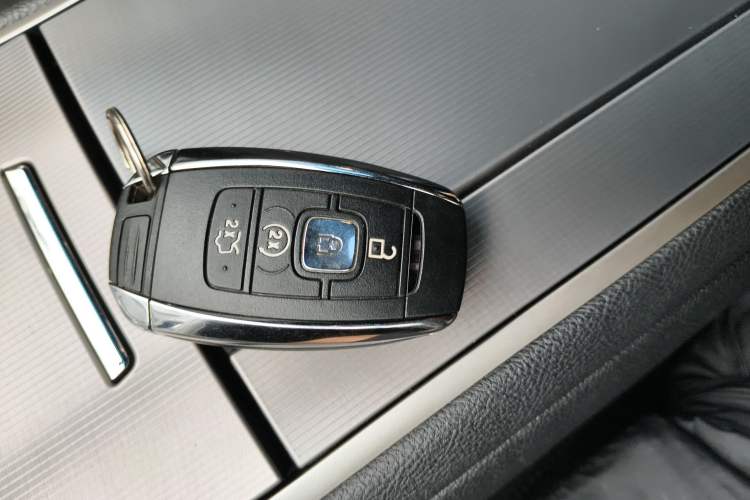 Used Lincoln MKZ 2020 2.0T Deluxe Edition Interior 1