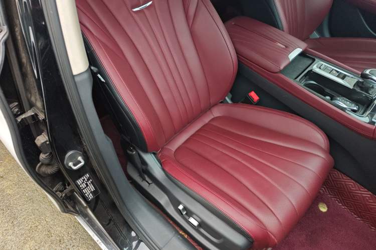 Used Hongqi H5 2023 2.0T Automatic Smart Connect Flagship Edition
