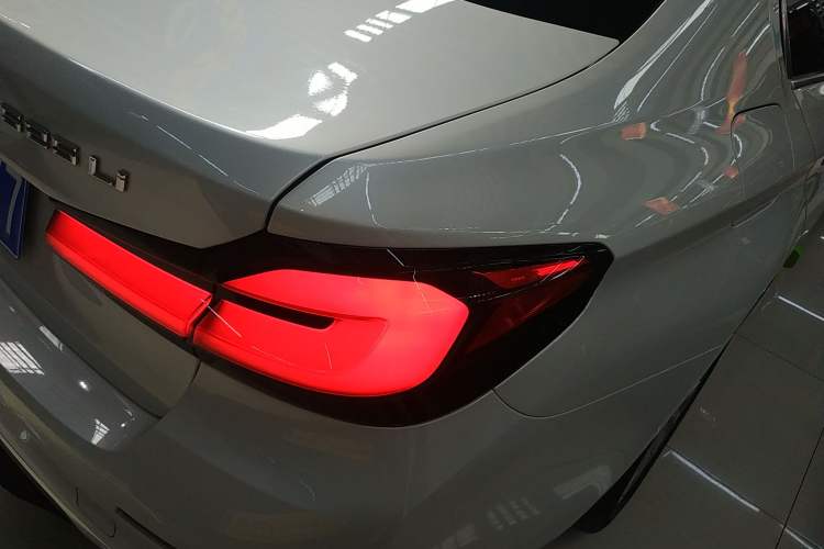 Used BMW 5 Series 2022 Restyled 525Li Luxury Package Right Rear Taillight