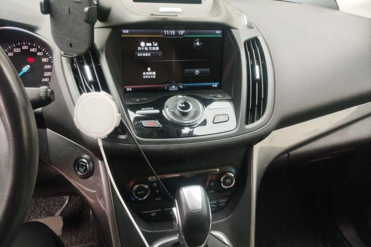 Used Ford Kuga 2015 2.0L GTDi Four-Wheel Drive Prestige Model Audio And AC Panel